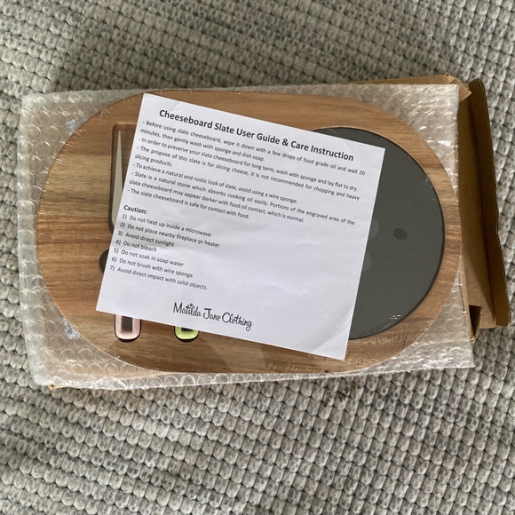 Matilda Jane Cheeseboard - Picture 2 of 2